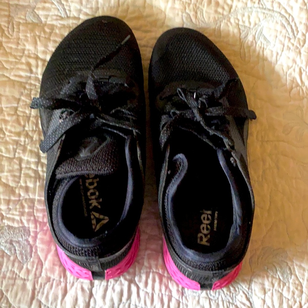 Men’s size 8-8.5 Reebok nano 9.0 sneaker (READ DESCRIPTION)